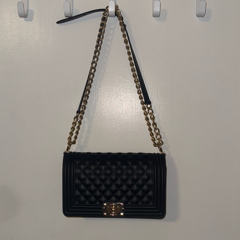 Crossbody black jelly purse diamond design
